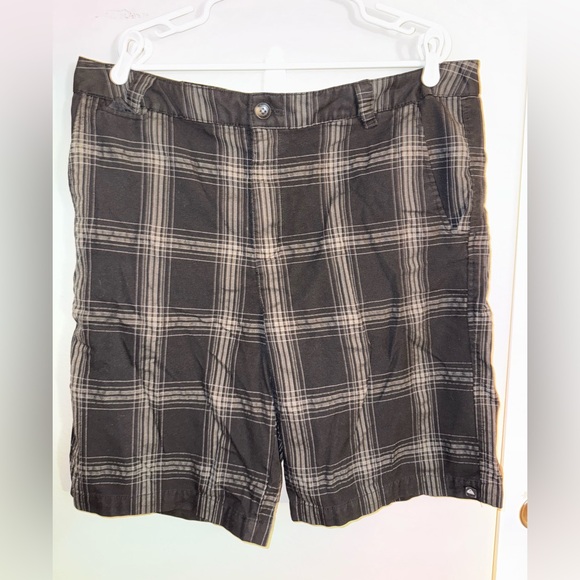 Quiksilver‎ Men's Black Plaid Shorts w/ Pockets size 40 - Picture 1 of 4